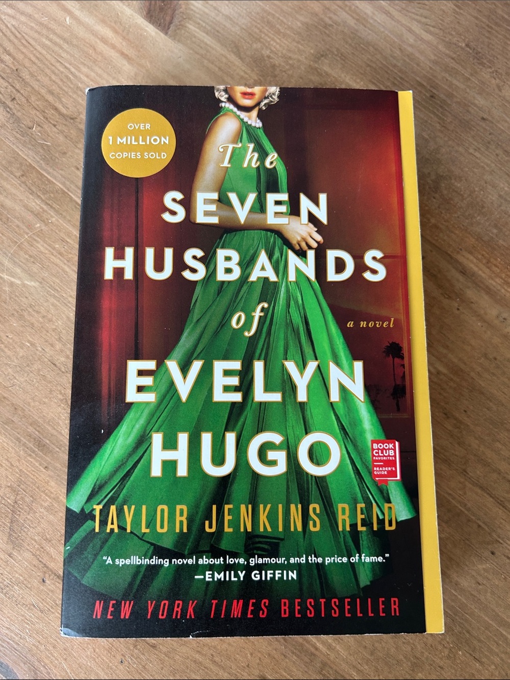The Seven Husbands of Evelyn Hugo by Taylor Jenkins Reid - Green Cover